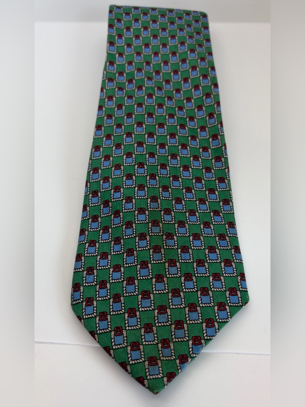Vintage Burberry  Green Patterned Silk Tie - Classic Geometric Design